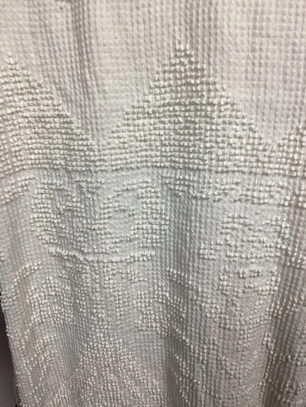 Vintage Swiss  Dot WHite Fringe Coverlet Blanket Bedspread 108x114